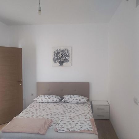Tahiri Bellevue Apartments Ulcinj Bagian luar foto