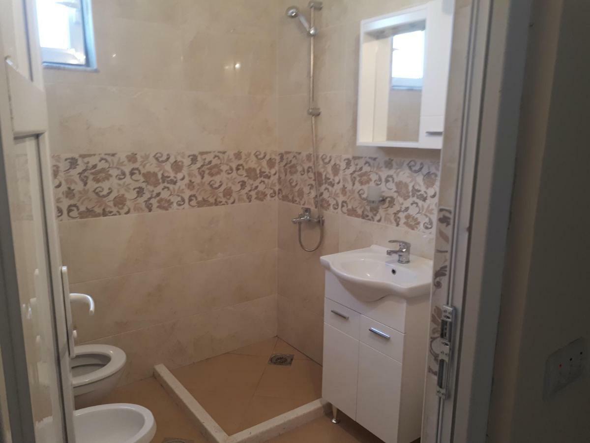 Tahiri Bellevue Apartments Ulcinj Bagian luar foto